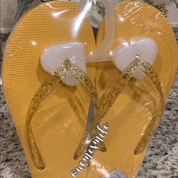 Glitter Strap Flip Flops - Picture 3 of 4